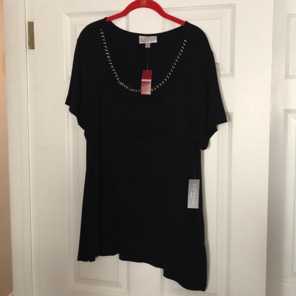 Avenue short sleeve top